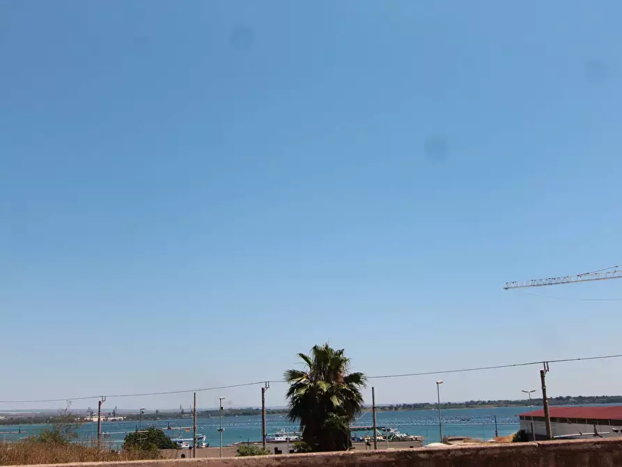 Immagine 9 di Appartamento in vendita  in via croce 2 a Taranto