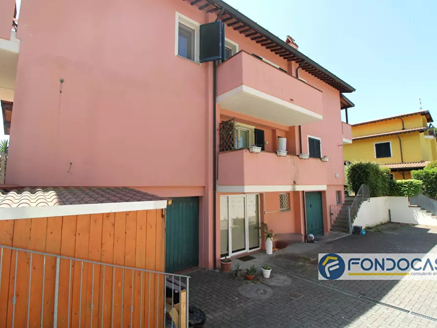 Immagine 32 di Villetta a schiera in vendita  in Via Cerretti a Montopoli In Val D'arno