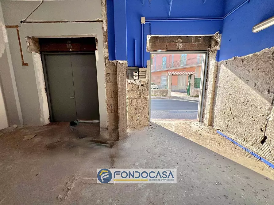 Immagine 6 di Locale commerciale in vendita  in via gugliemo marconi 37 a Sant'antimo