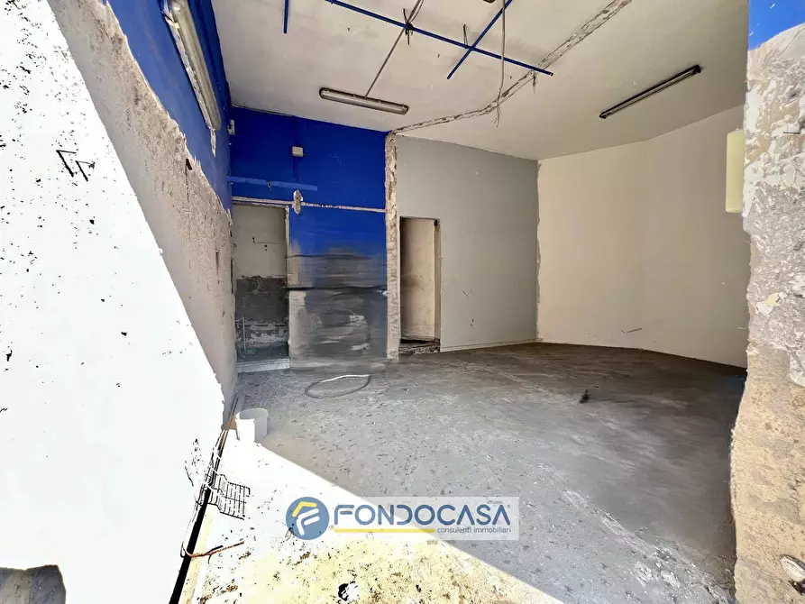 Immagine 7 di Locale commerciale in vendita  in via gugliemo marconi 37 a Sant'antimo