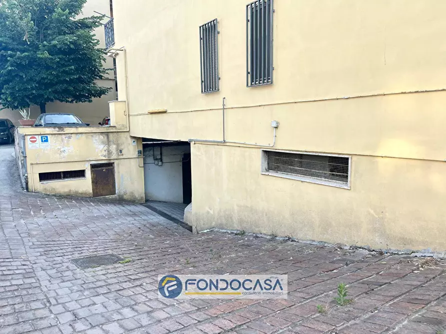 Immagine 9 di Box auto in vendita  in via fratelli cervi 5 a Sant'antimo
