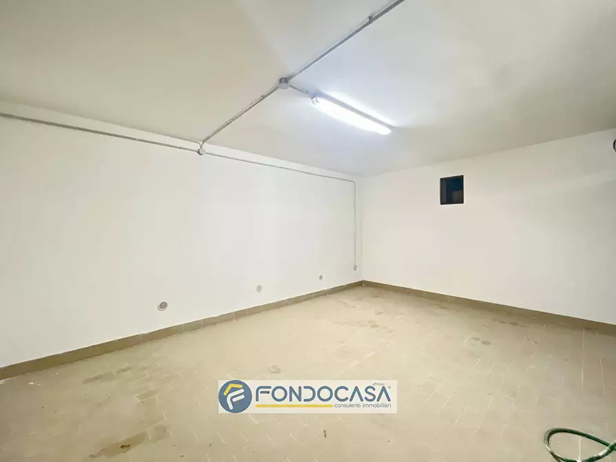 Immagine 5 di Box auto in vendita  in via fratelli cervi 5 a Sant'antimo