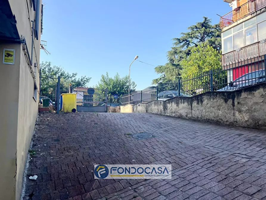 Immagine 11 di Box auto in vendita  in via fratelli cervi 5 a Sant'antimo