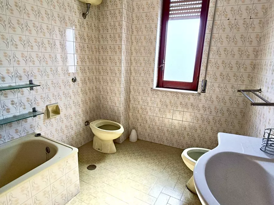 Immagine 12 di Appartamento in affitto  a Giugliano In Campania