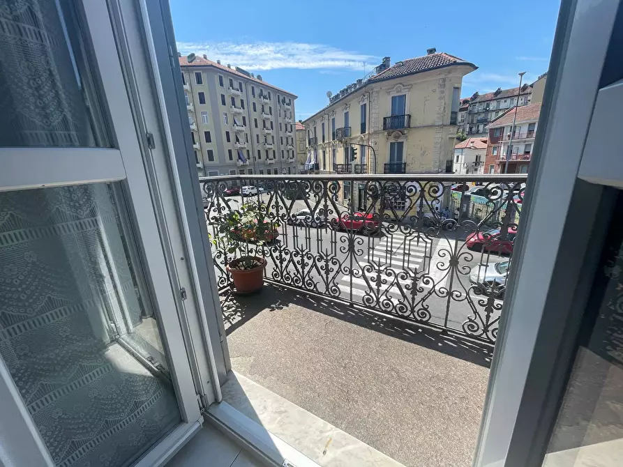 Immagine 14 di Appartamento in vendita  in Corso Emilia 10 a Torino