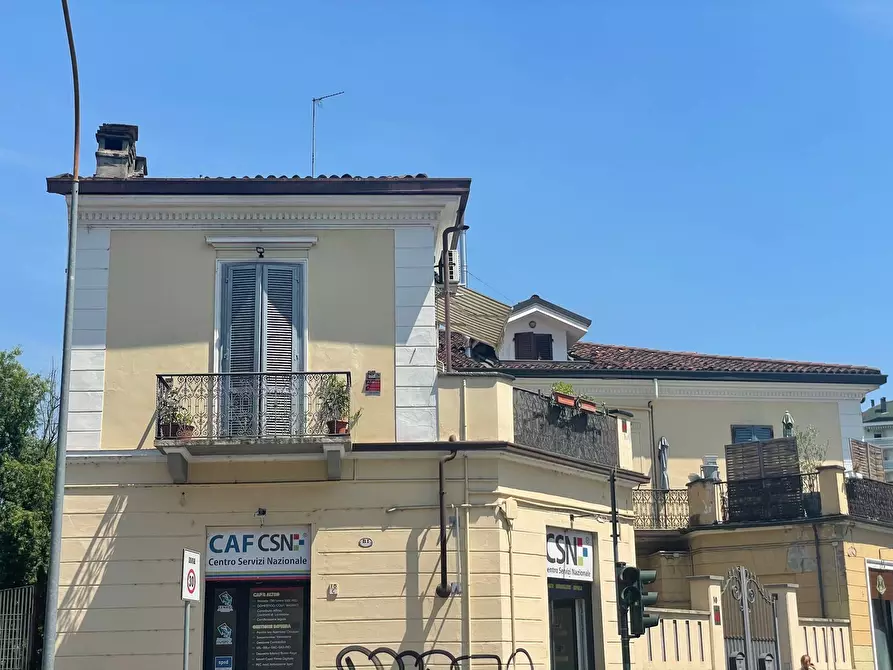 Immagine 32 di Appartamento in vendita  in Corso Emilia 10 a Torino