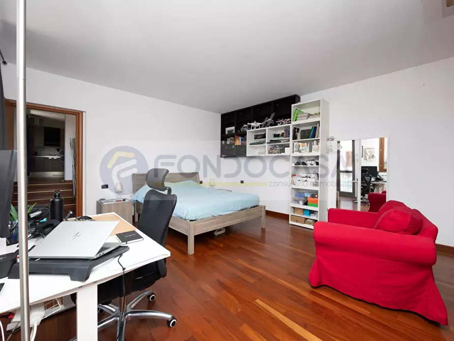 Immagine 10 di Appartamento in vendita  in via giacomo matteotti 71 a Rho