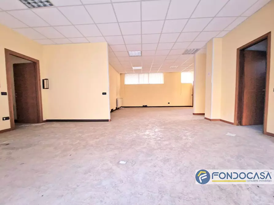 Immagine 3 di Locale commerciale in vendita  in Marconi 69/A a Villa Carcina