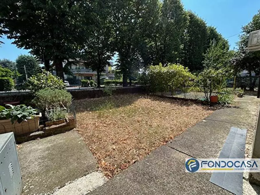 Immagine 23 di Appartamento in vendita  a Palazzolo Sull'oglio