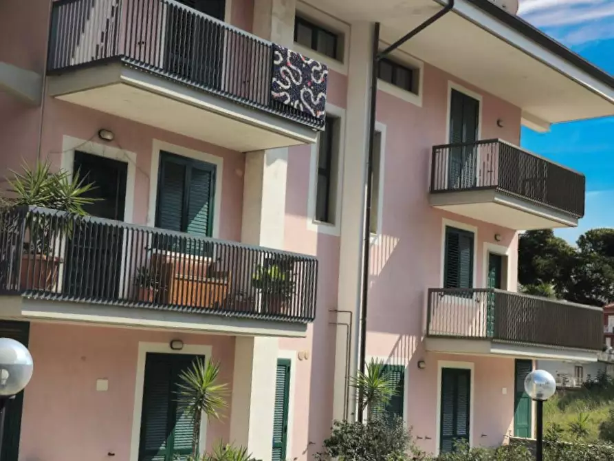 Immagine 2 di Villetta a schiera in vendita  in Via Ponte Mileo 133 a Montecorvino Rovella