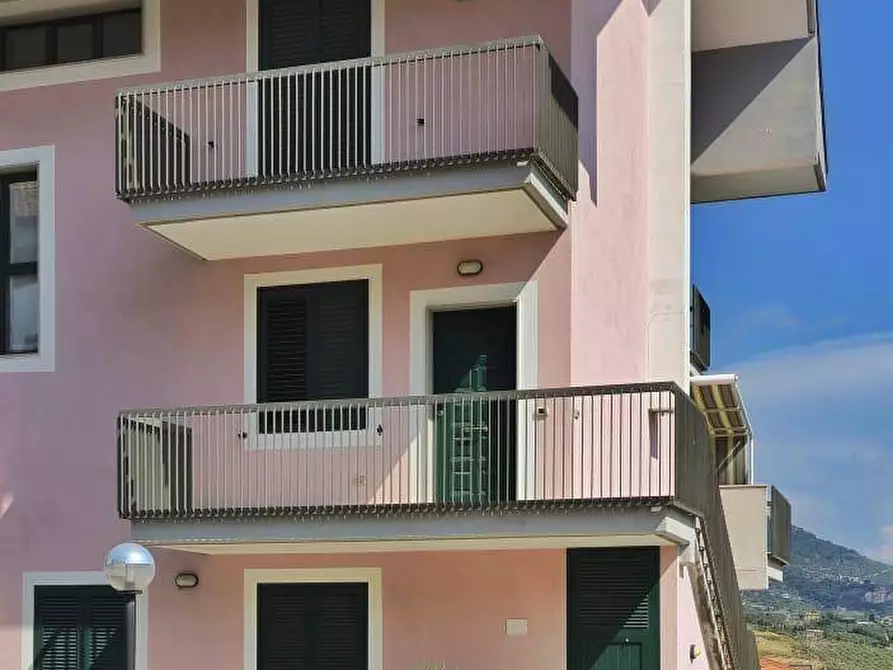 Immagine 1 di Villetta a schiera in vendita  in Via Ponte Mileo 133 a Montecorvino Rovella