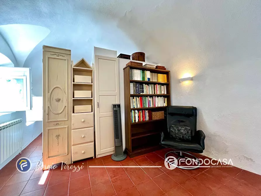 Immagine 10 di Appartamento in vendita  in Via Poggio a Borgio Verezzi