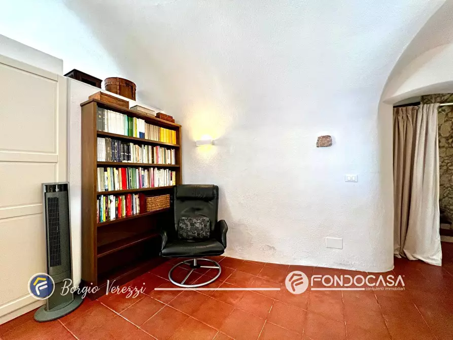 Immagine 11 di Appartamento in vendita  in Via Poggio a Borgio Verezzi