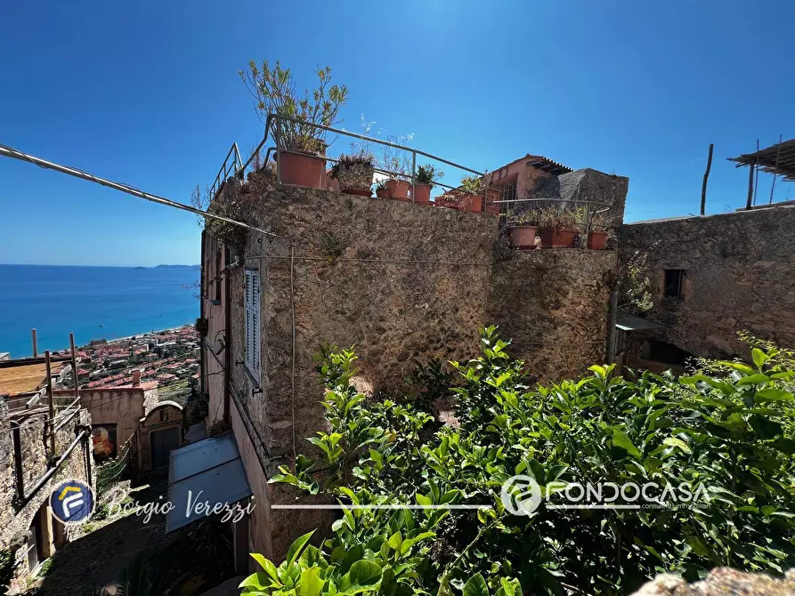 Immagine 5 di Appartamento in vendita  in Via Poggio a Borgio Verezzi