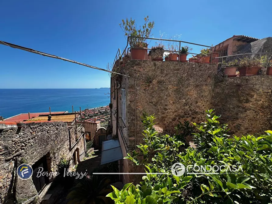 Immagine 6 di Appartamento in vendita  in Via Poggio a Borgio Verezzi