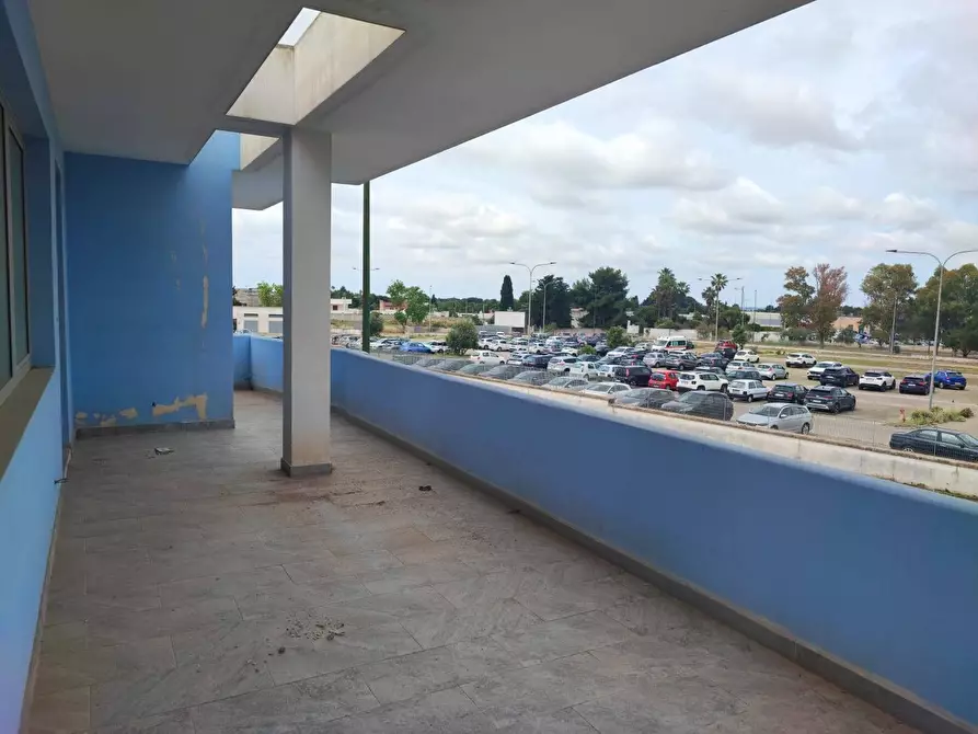 Immagine 12 di Locale commerciale in vendita  in via dogliotti 2 a Casarano