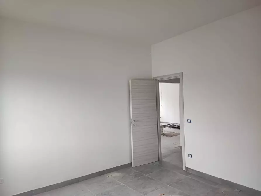 Immagine 8 di Locale commerciale in vendita  in via dogliotti 2 a Casarano