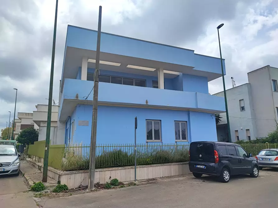 Immagine 17 di Locale commerciale in vendita  in via dogliotti 2 a Casarano