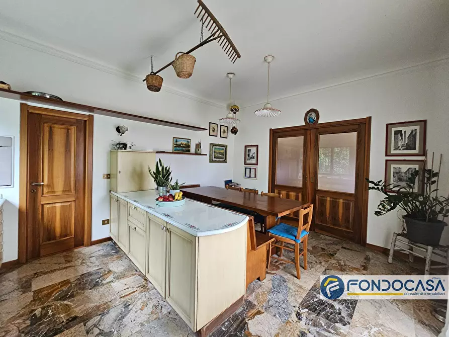 Immagine 4 di Villa in vendita  in Via Guglielmo Mattioli a Bergamo