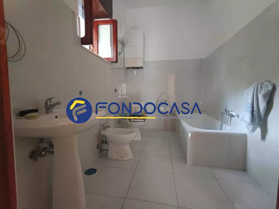 Immagine 16 di Villa in vendita  in via calore 10 a Benevento