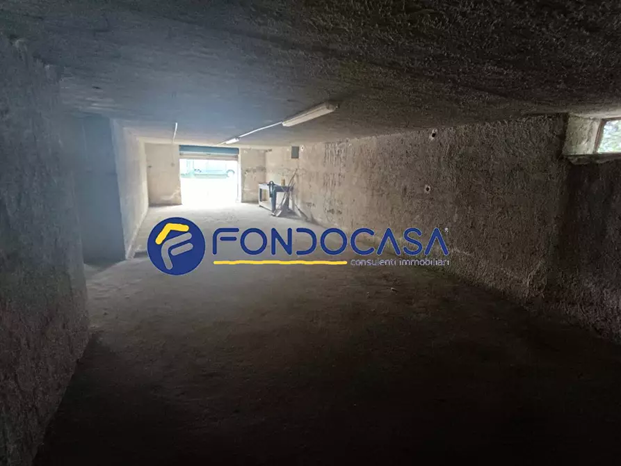 Immagine 22 di Villa in vendita  in via calore 10 a Benevento