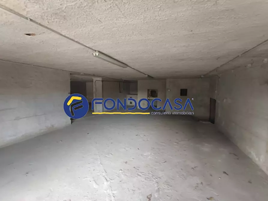 Immagine 24 di Villa in vendita  in via calore 10 a Benevento