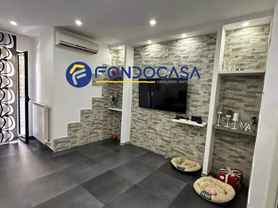 Immagine 2 di Appartamento in vendita  a Giugliano In Campania