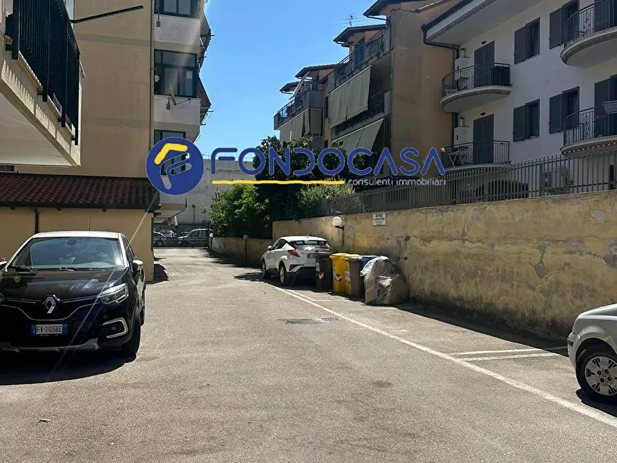Immagine 14 di Appartamento in vendita  a Giugliano In Campania