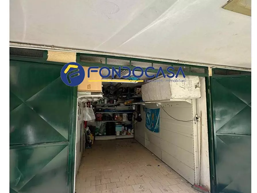 Immagine 13 di Appartamento in vendita  a Giugliano In Campania