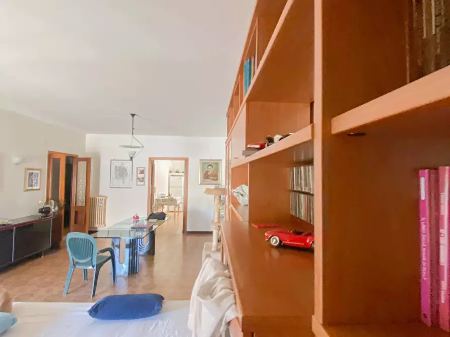 Immagine 3 di Appartamento in vendita  in via roma 45 a Latiano