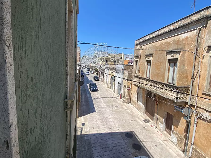 Immagine 10 di Appartamento in vendita  in via roma 45 a Latiano