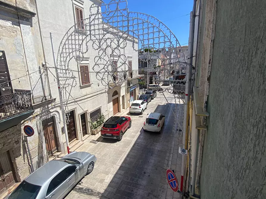 Immagine 7 di Appartamento in vendita  in via roma 45 a Latiano