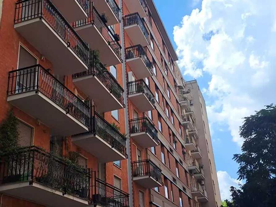 Immagine 2 di Appartamento in vendita  in Via Cenisio a Milano