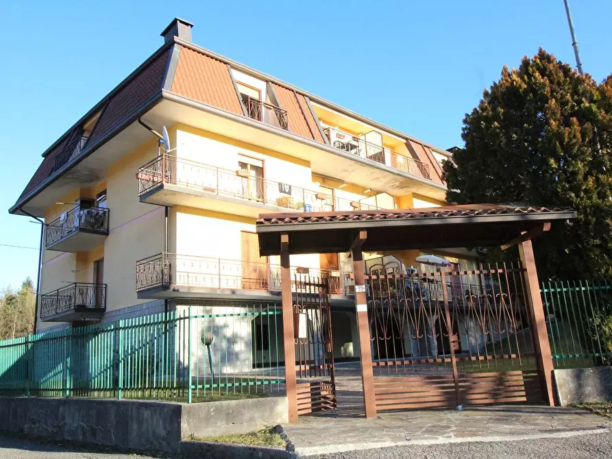 Immagine 6 di Appartamento in vendita  in VIA SPIAZZI 35 a Ponte Nossa