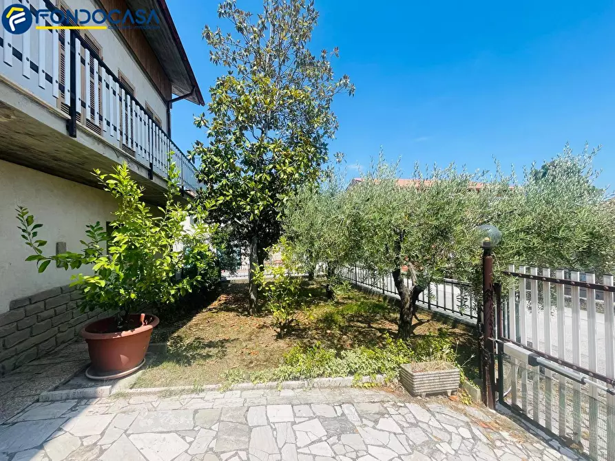 Immagine 34 di Casa indipendente in vendita  in Via Italia 6 a Montalto Delle Marche