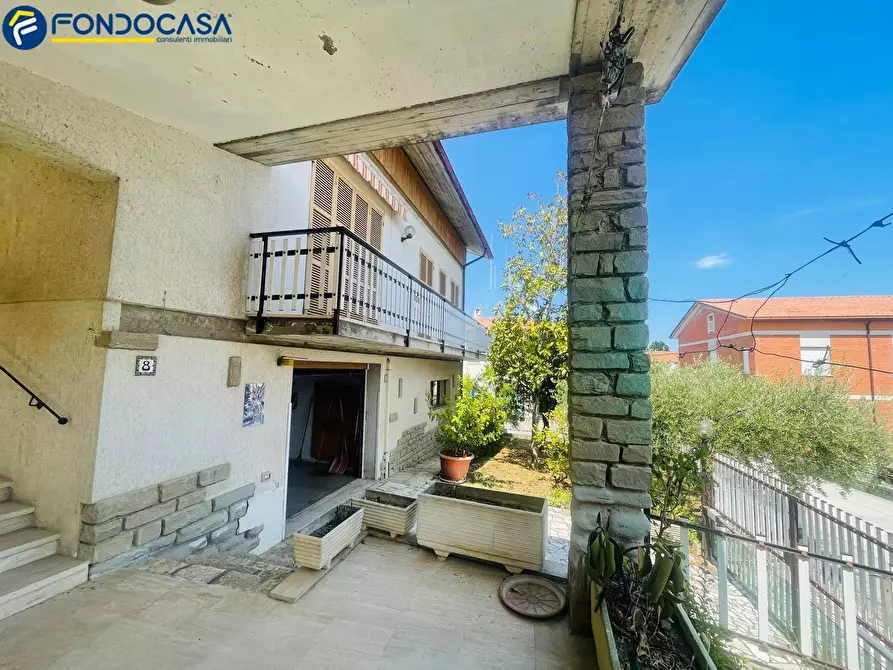 Immagine 5 di Casa indipendente in vendita  in Via Italia 6 a Montalto Delle Marche