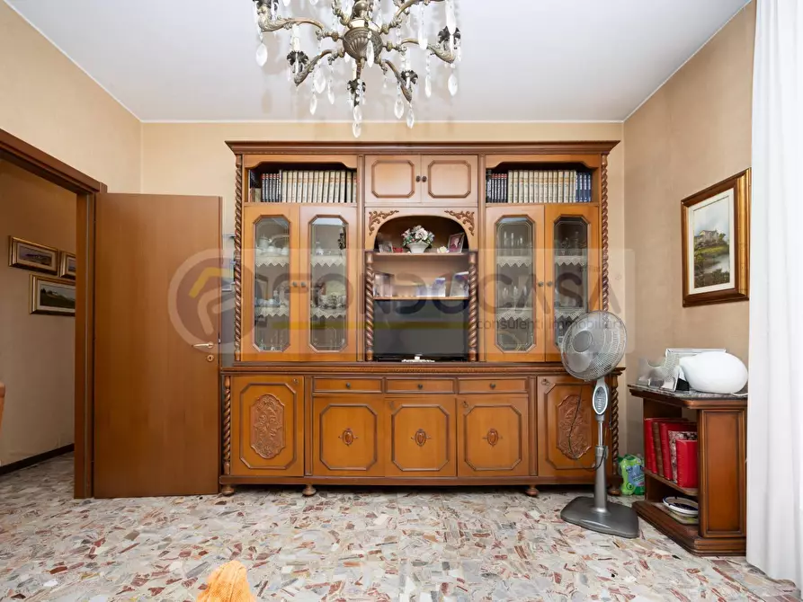 Immagine 5 di Appartamento in vendita  in via Varanini 28 a Milano