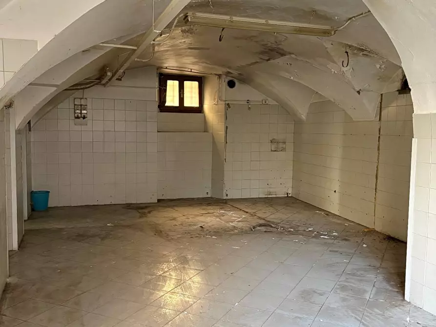 Immagine 3 di Attività commerciale in vendita  in Piazza Monte Grappa a Ardesio