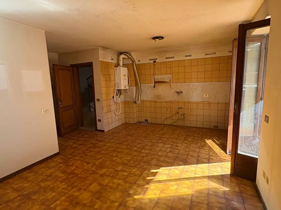 Immagine 5 di Appartamento in vendita  in Via Monte Grappa a Villa D'ogna