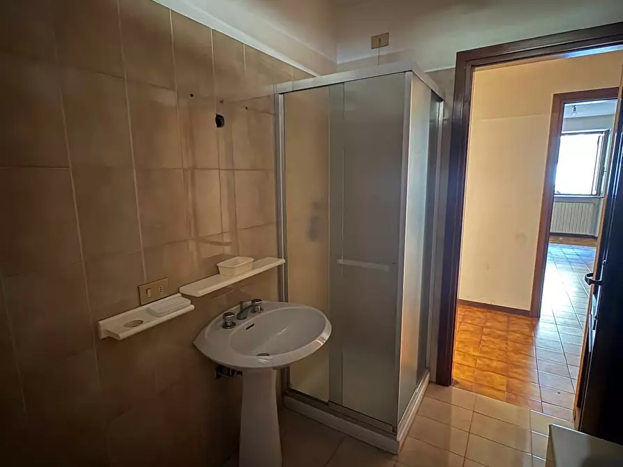 Immagine 14 di Appartamento in vendita  in Piazza Monte Grappa a Ardesio