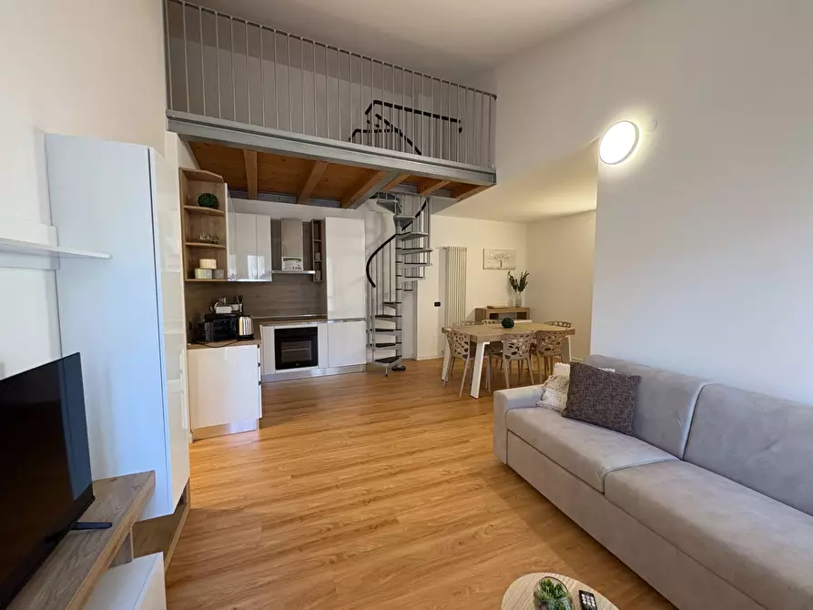 Immagine 1 di Appartamento in vendita  in Via Querena a Clusone