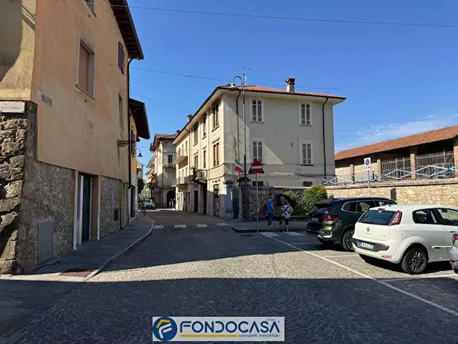 Immagine 6 di Locale commerciale in vendita  a Adro