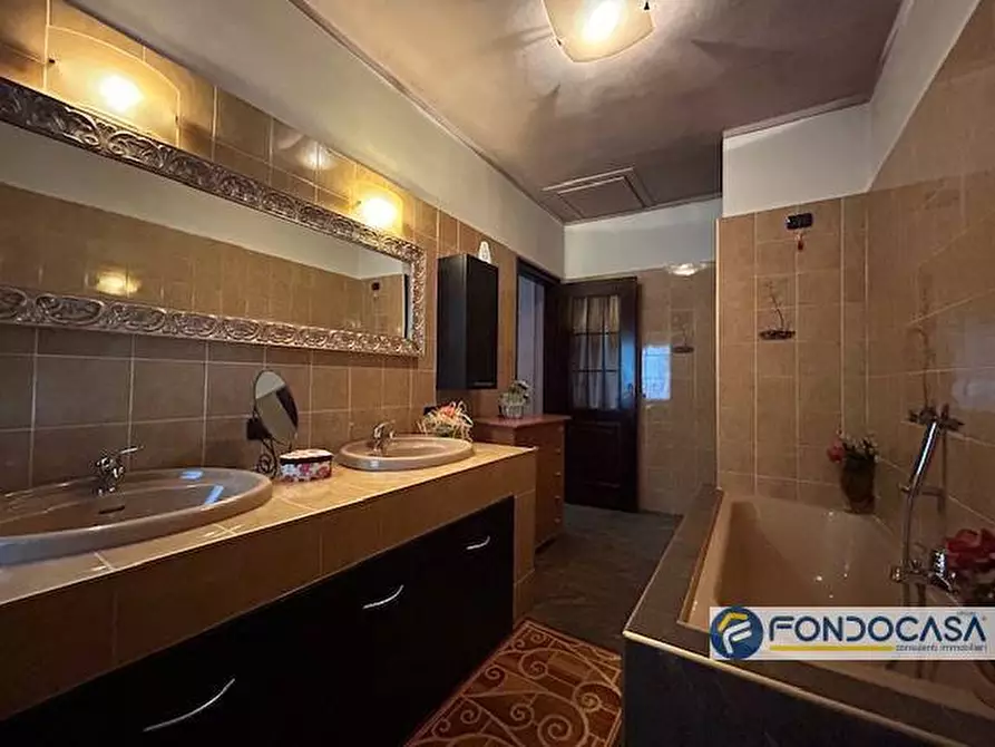 Immagine 40 di Appartamento in vendita  a Cologne