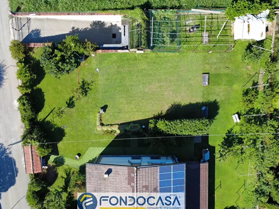 Immagine 1 di Terreno residenziale in vendita  a Monticelli Brusati