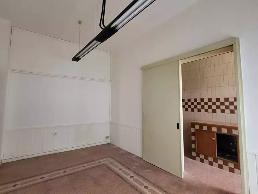 Immagine 12 di Ufficio in affitto  in Via Principe di Piemonte 67-69 a Casarano