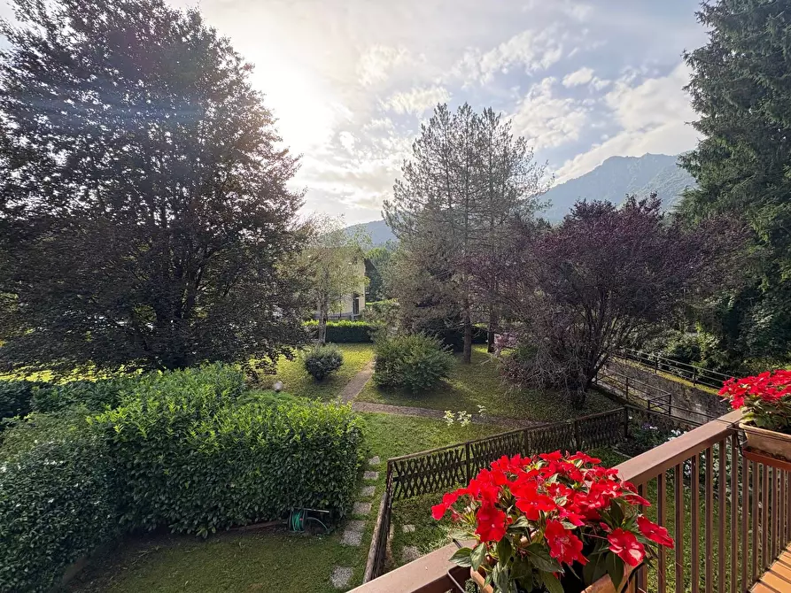 Immagine 11 di Appartamento in vendita  in Via dei Tigli 15 a Clusone