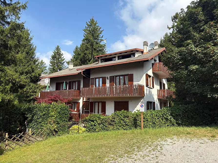 Immagine 1 di Appartamento in vendita  in Via Foppi 28 a Ardesio