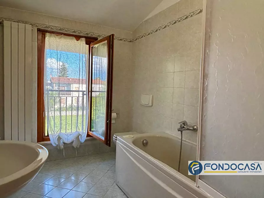 Immagine 11 di Appartamento in vendita  a Palazzolo Sull'oglio