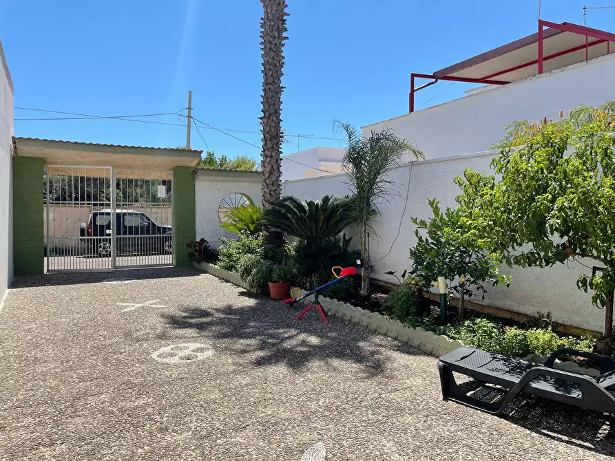 Immagine 4 di Casa semindipendente in vendita  in via dell'anguilla snc a Squinzano