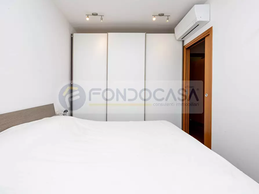 Immagine 13 di Appartamento in vendita  in via vittorio gassman 3 a Milano